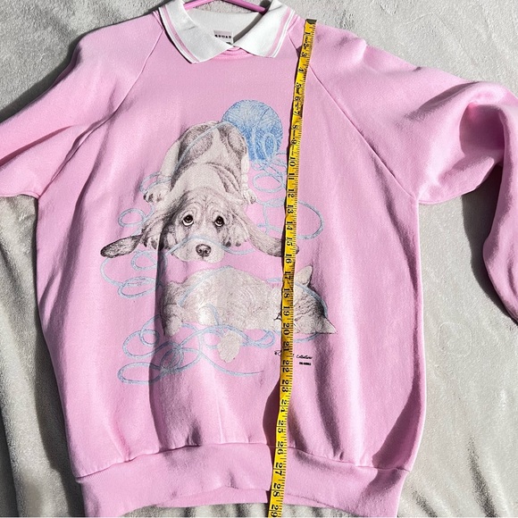 Vintage Fruit of the loom sweatshirt collared pink with dog and cat : Box R: - Picture 9 of 10